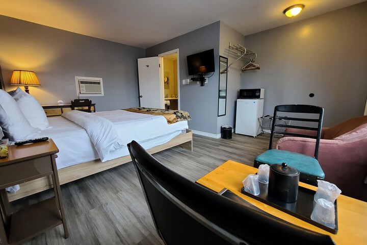 Room 12 of 29
