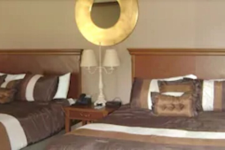 Talbot Trail Inn & Suites