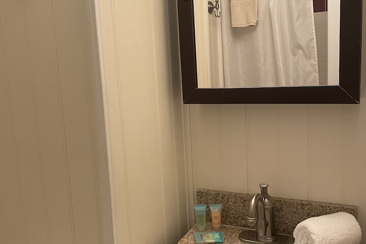 Room 49 of 99