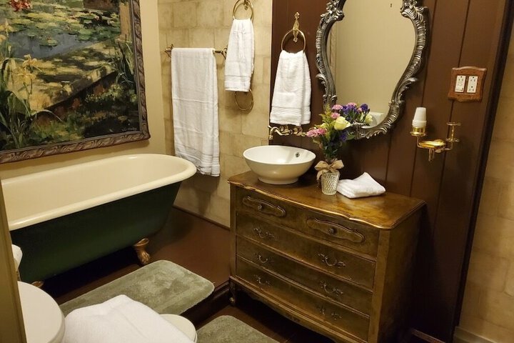 The Amberson House Bed & Breakfast