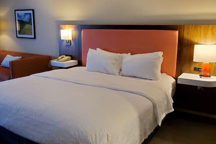 Hampton Inn Hillsville