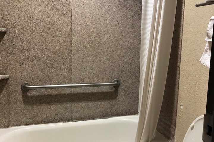 Room 17 of 36