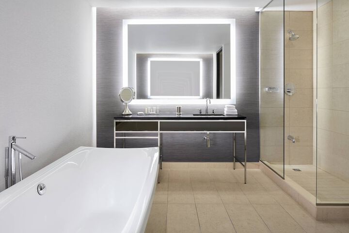 Montreal Airport Marriott In-Terminal Hotel