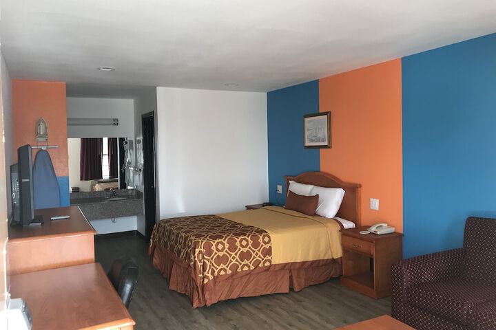 Room 20 of 26