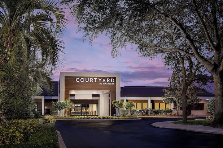 Courtyard by Marriott Lake Buena Vista at Vista Centre