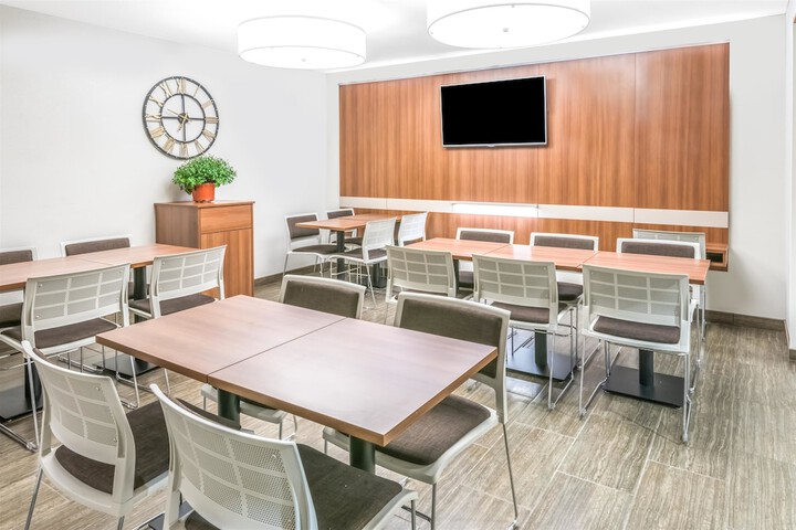 Microtel Inn by Wyndham Victor / Rochester