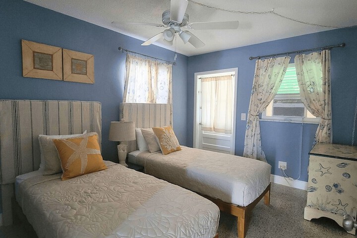 BeachTrail Lodging