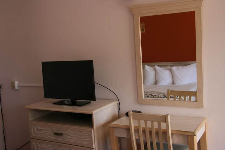 Room 26 of 28
