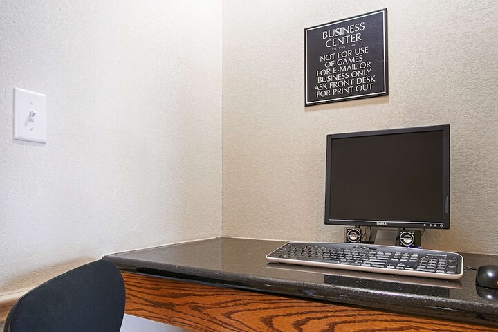 Business Center 25 of 25