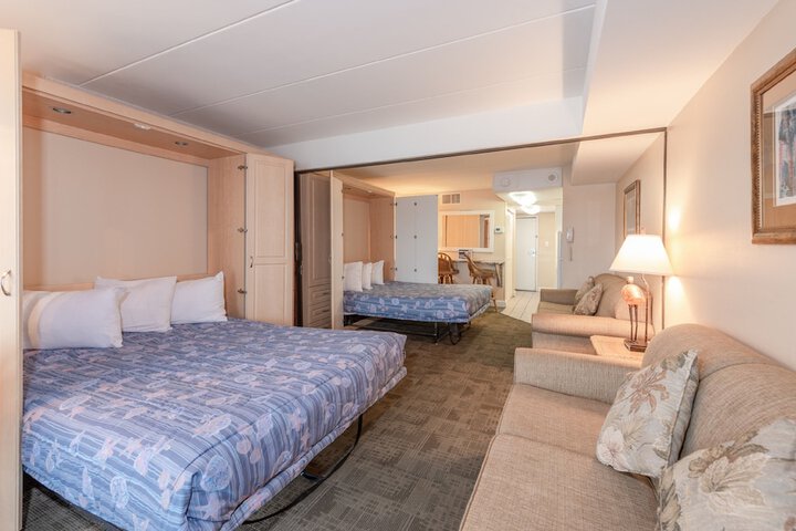 Room 10 of 26