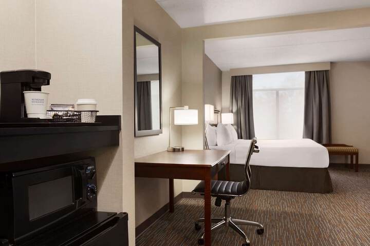 Room 14 of 46
