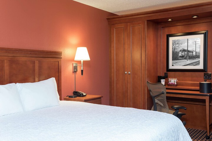Room 32 of 63