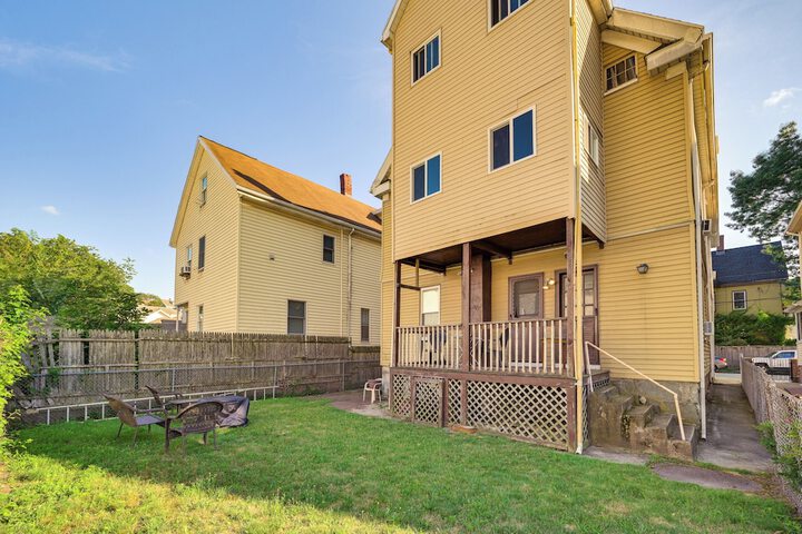Medford Apartment Rental 5 Mi to Downtown Boston