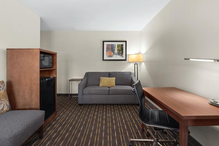 Hotel Aura SFO