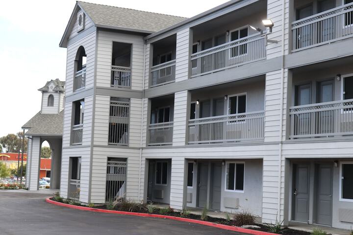 Hotel 4 of 57