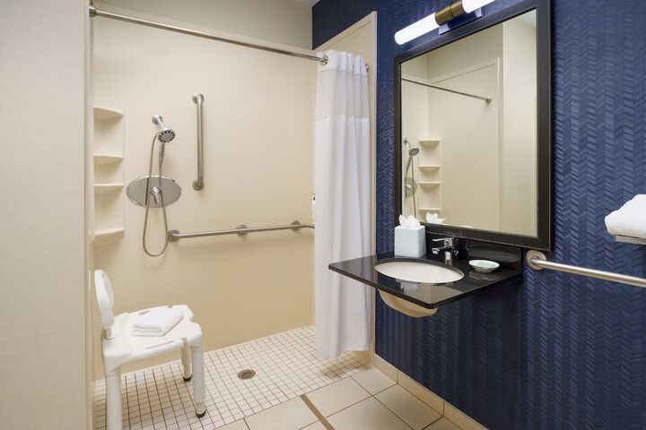 Room 16 of 25