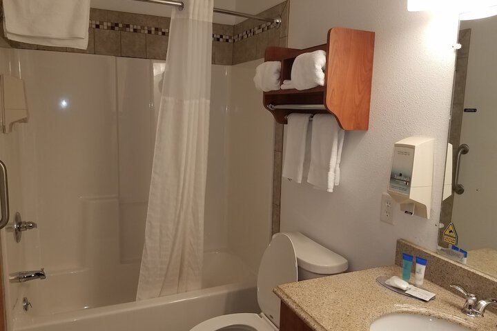 Room 72 of 120
