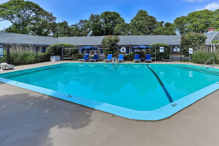 Pool 21 of 66