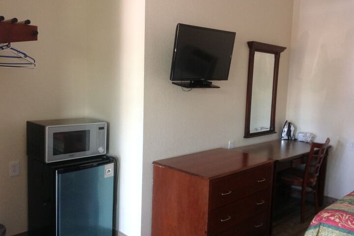 Room 15 of 25