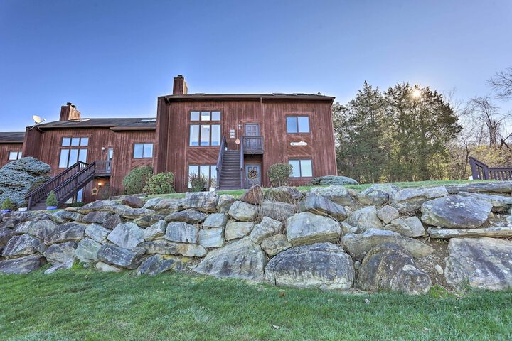 Hike Ski & Golf: Mtn-view Codo in Vernon Township