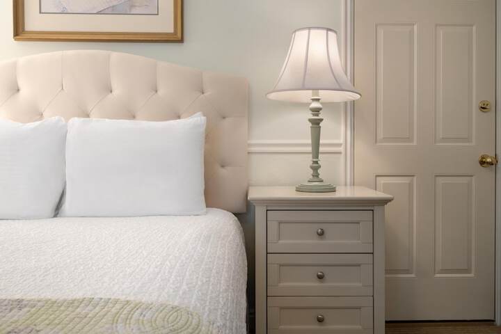 Best Western Grandmas Feather Bed