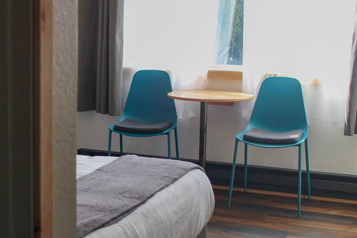 Room 54 of 147
