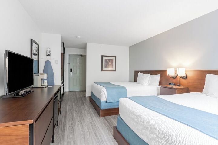 Ramada by Wyndham Surrey / Langley