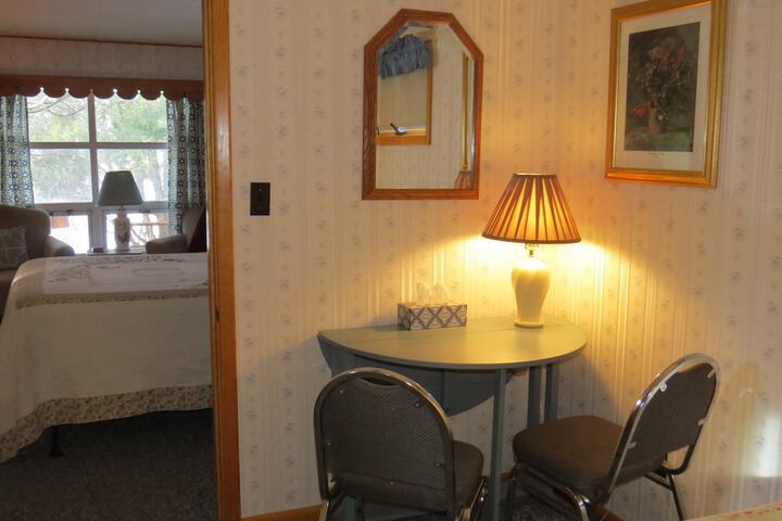 Room 27 of 46