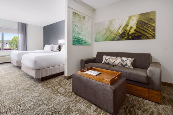 Room 15 of 38