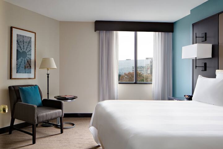 Room 32 of 53