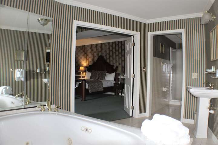 Waynebrook Inn Est 1865