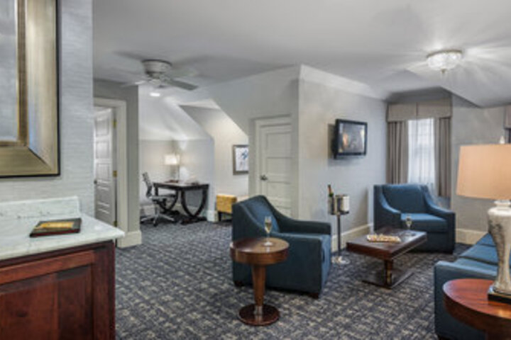 Suite 8 of 48