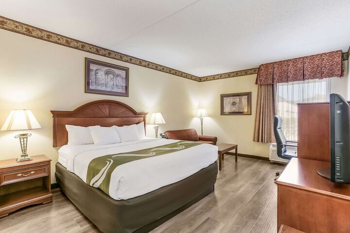 Room 8 of 21