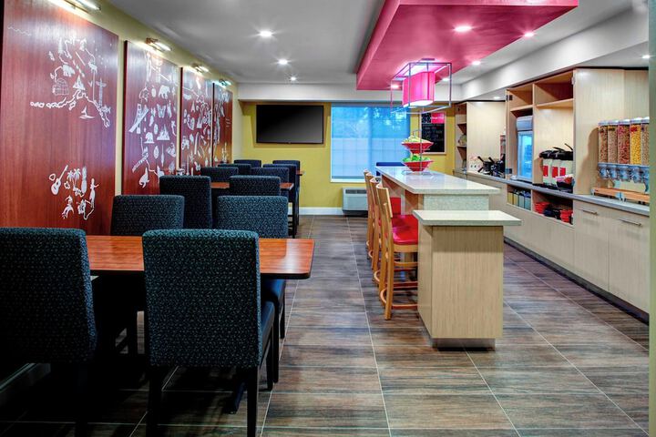 TownePlace Suites by Marriott Fresno