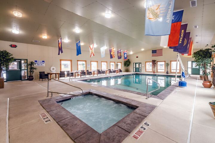 Pool 10 of 51