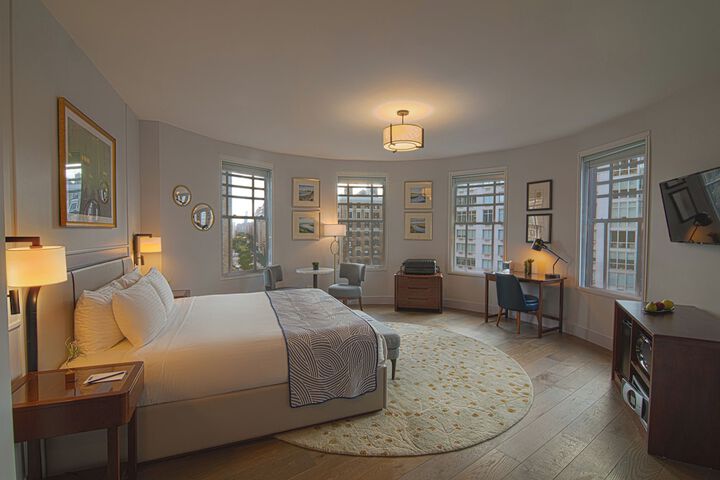 Room 29 of 104