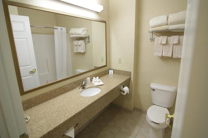 Town & Country Inn and Suites
