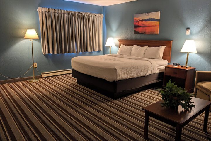Magnuson Hotel Copper Crown