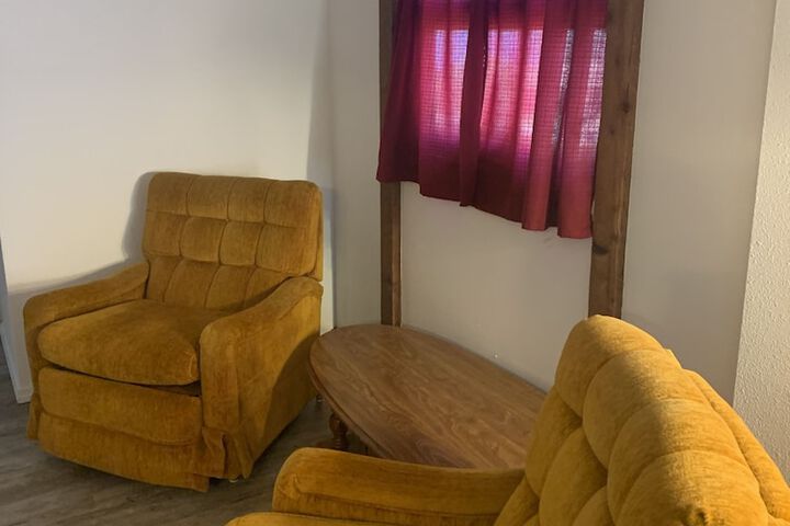 Room 12 of 20