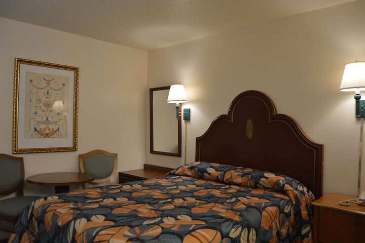 Room 43 of 50