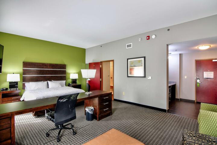 Room 65 of 96