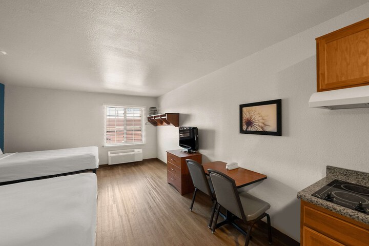 WoodSpring Suites Rockwall-East Dallas