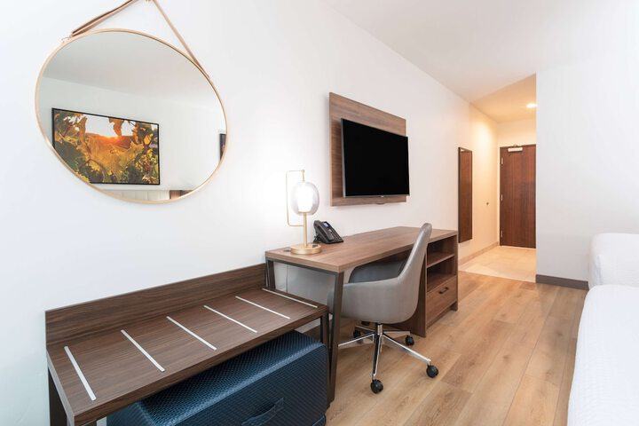 Room 10 of 59