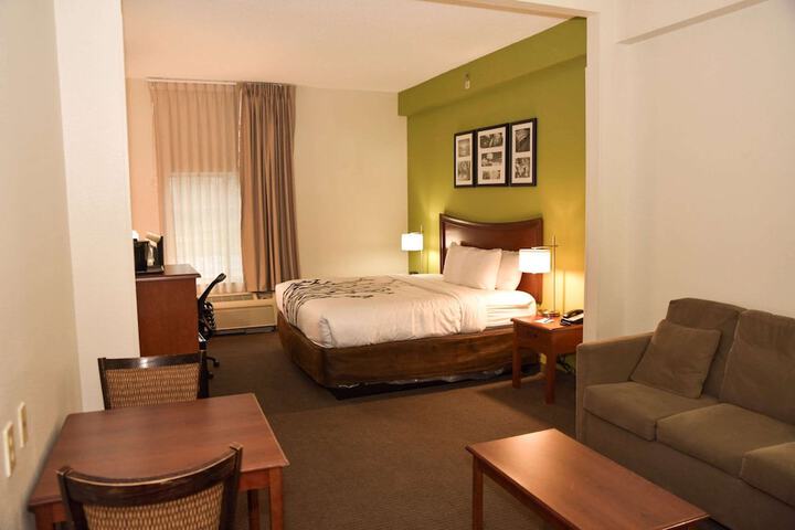 Room 20 of 37