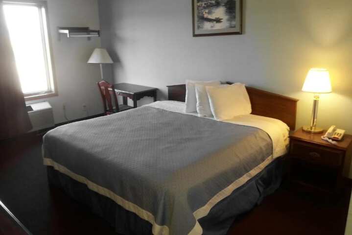 Room 15 of 16