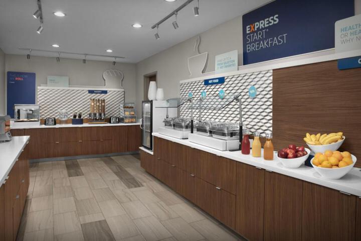 Holiday Inn Express & Suites Birmingham North - Fultondale by IHG