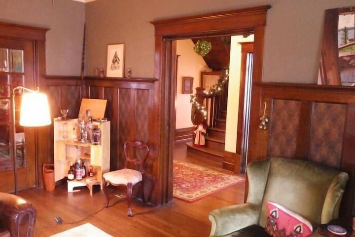 The Captains House B & B