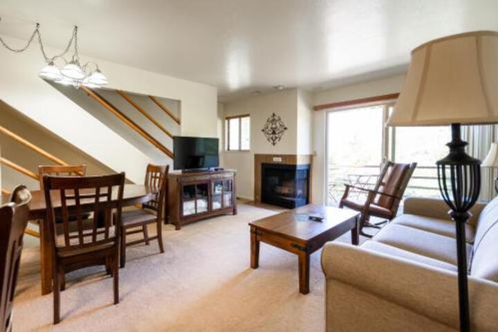 Suite 4 of 6