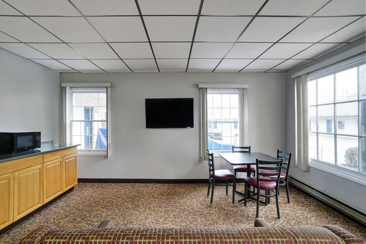 Motel 6 Washington PA