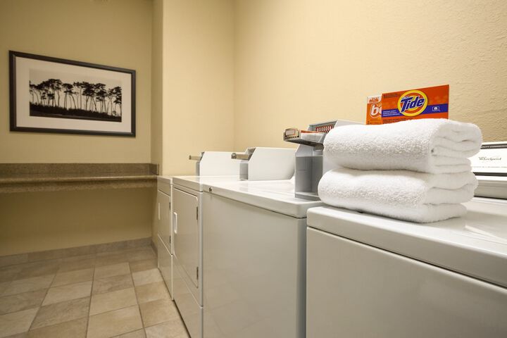 Country Inn & Suites by Radisson Savannah I-95 North, GA